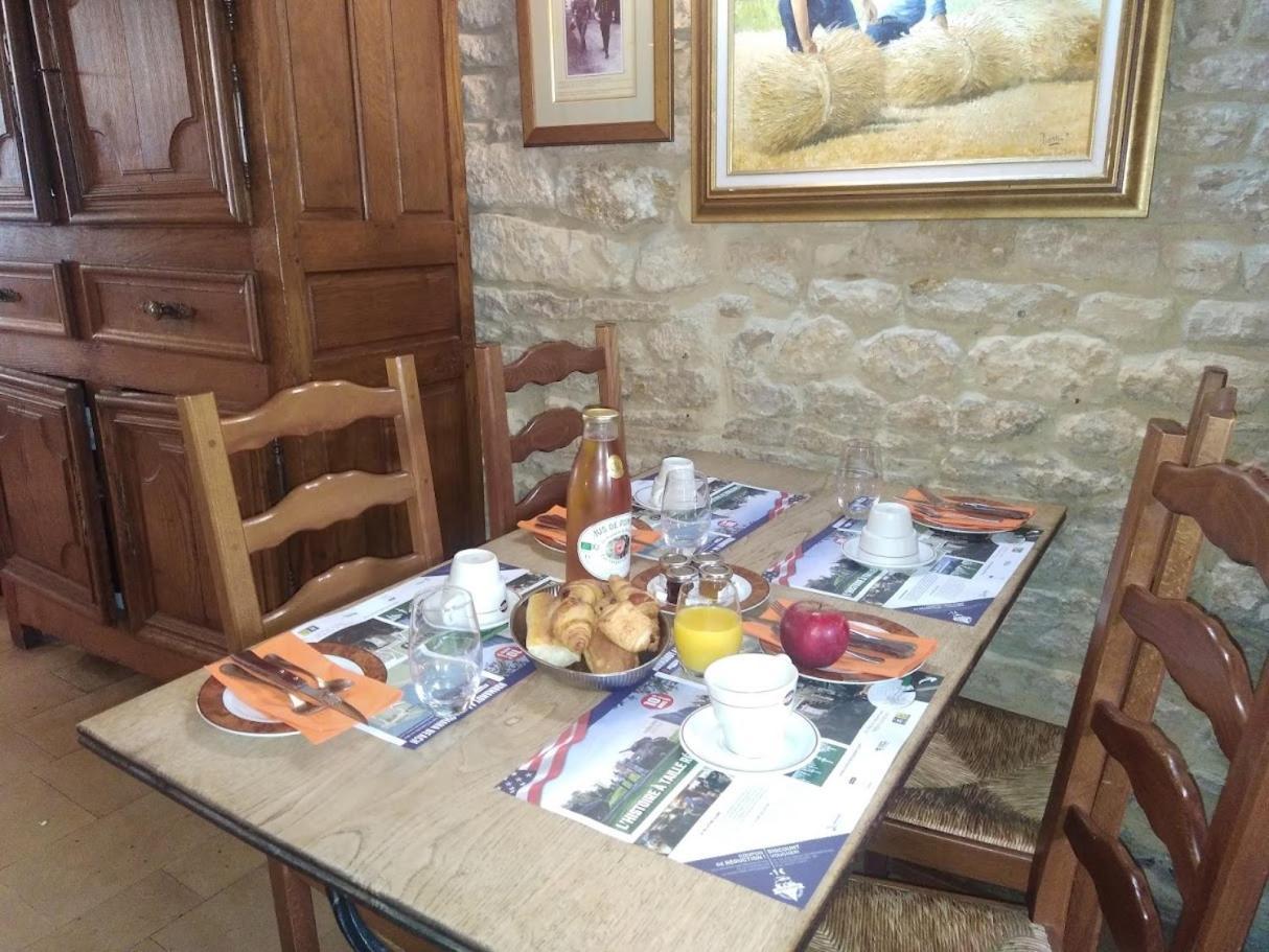 Hostellerie Saint Martin Creully sur Seulles Buitenkant foto