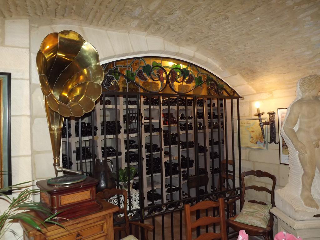 Hostellerie Saint Martin Creully sur Seulles Buitenkant foto