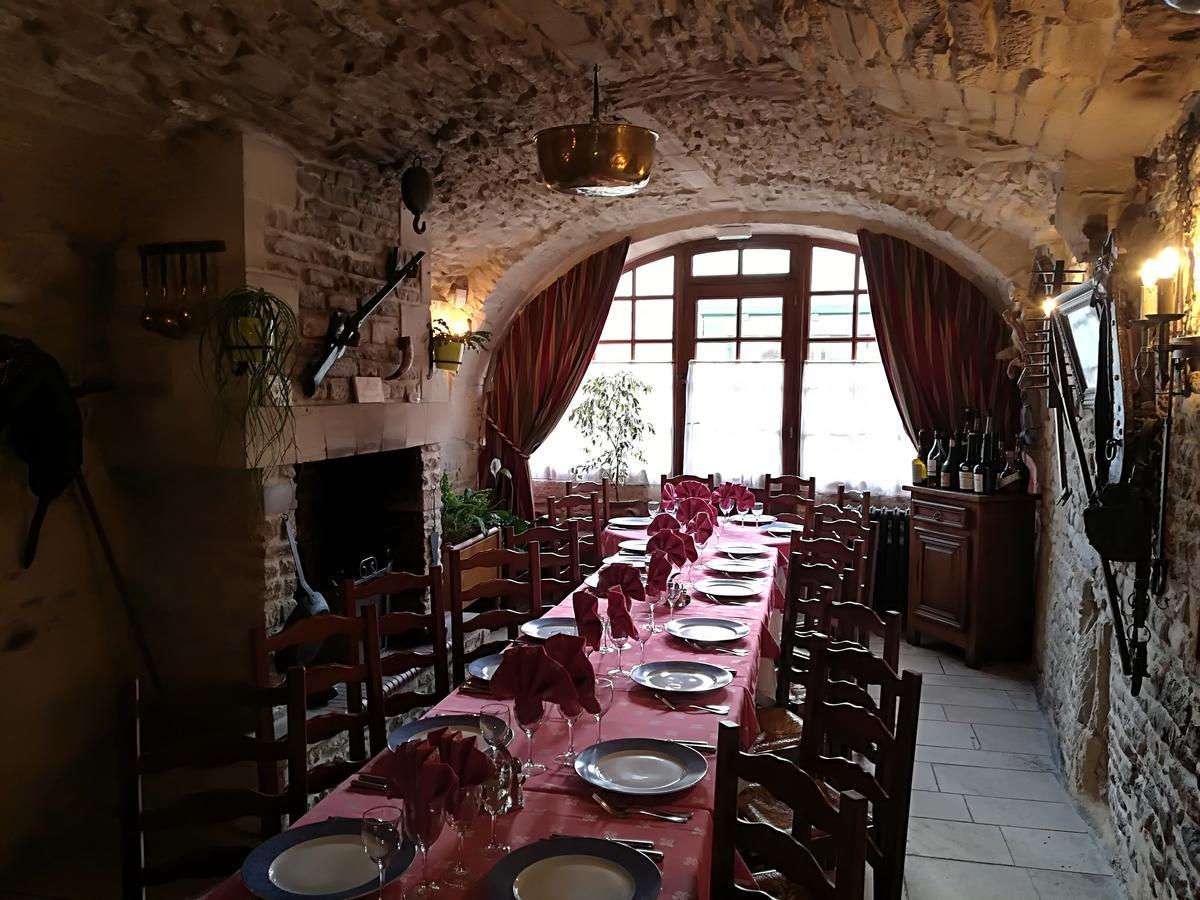 Hostellerie Saint Martin Creully sur Seulles Buitenkant foto