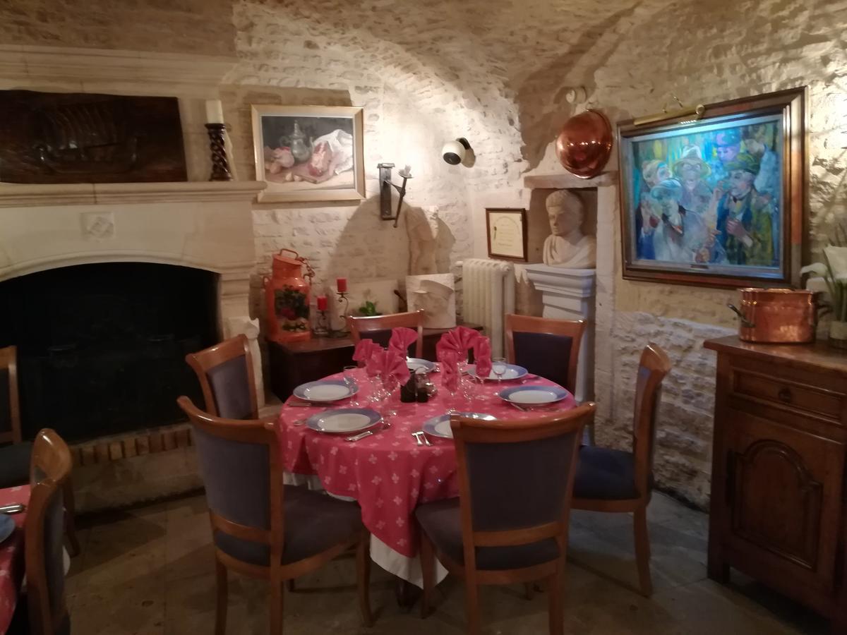 Hostellerie Saint Martin Creully sur Seulles Buitenkant foto