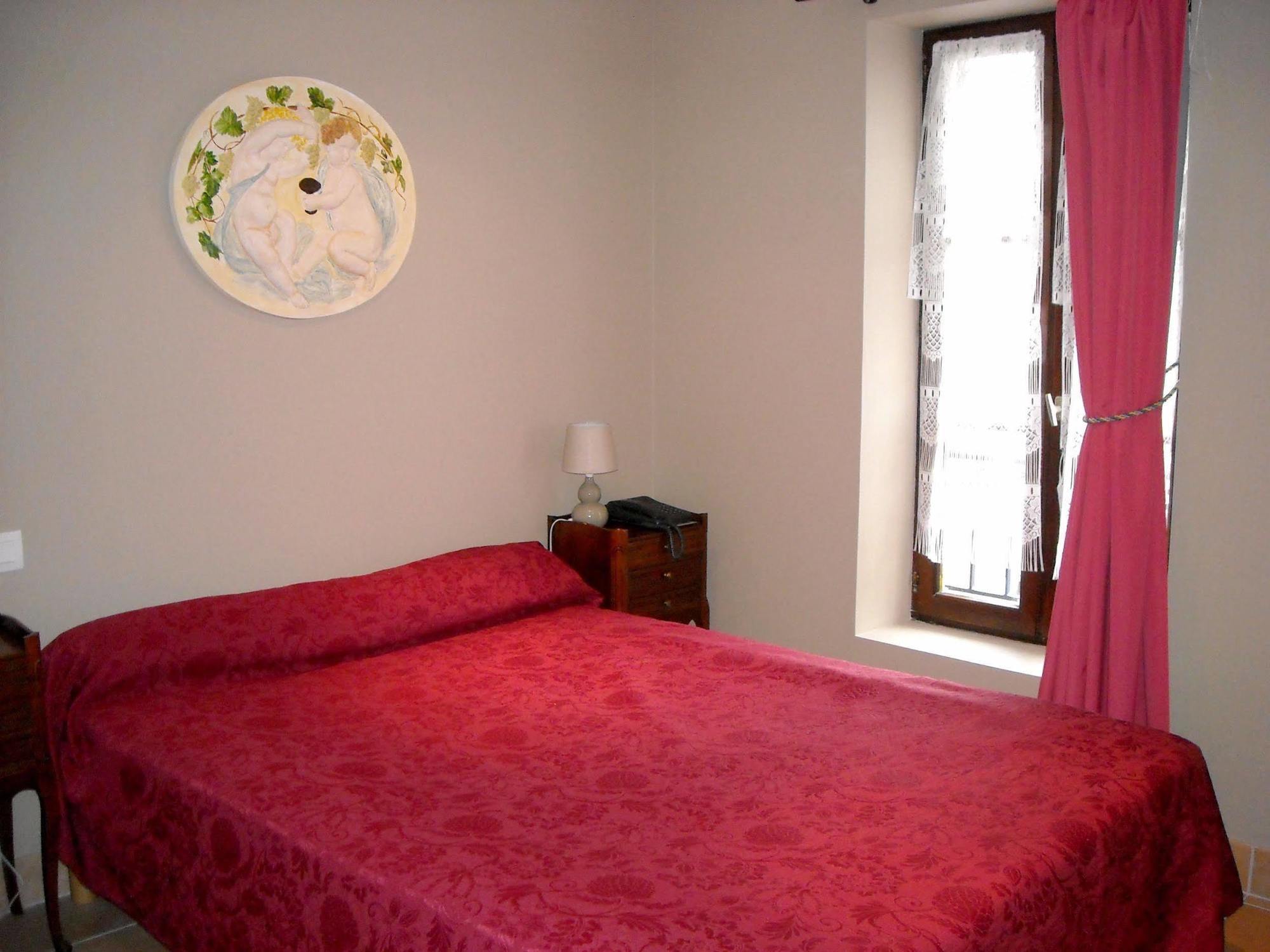 Hostellerie Saint Martin Creully sur Seulles Buitenkant foto