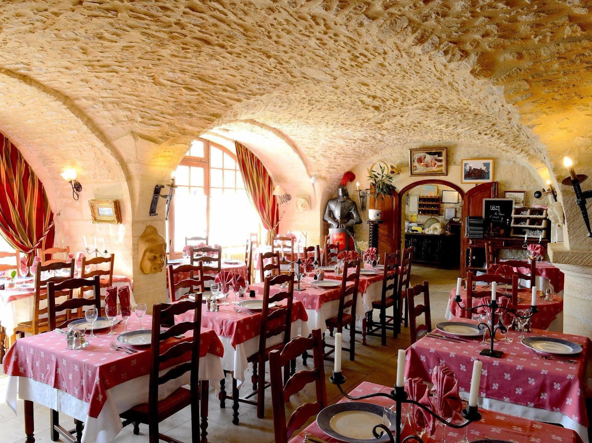Hostellerie Saint Martin Creully sur Seulles Buitenkant foto